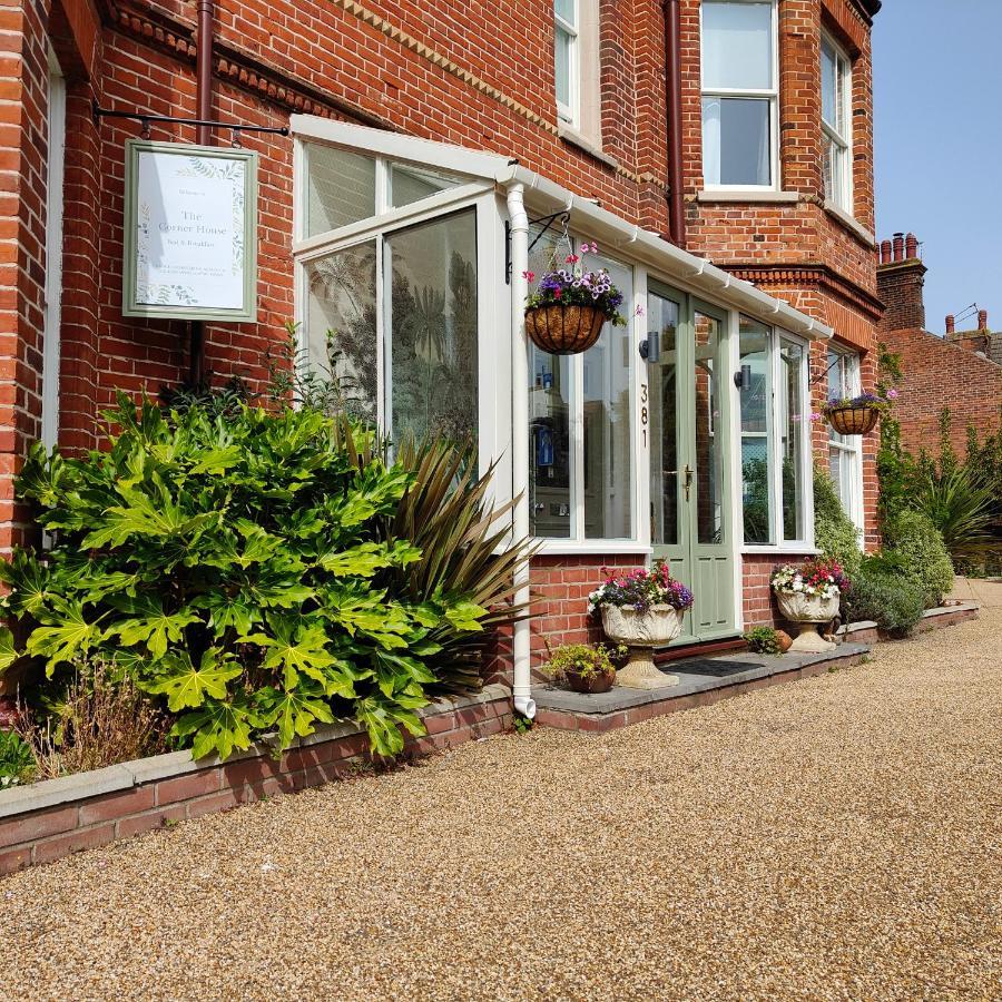 Bed and Breakfast The Corner House Lowestoft Exterior foto