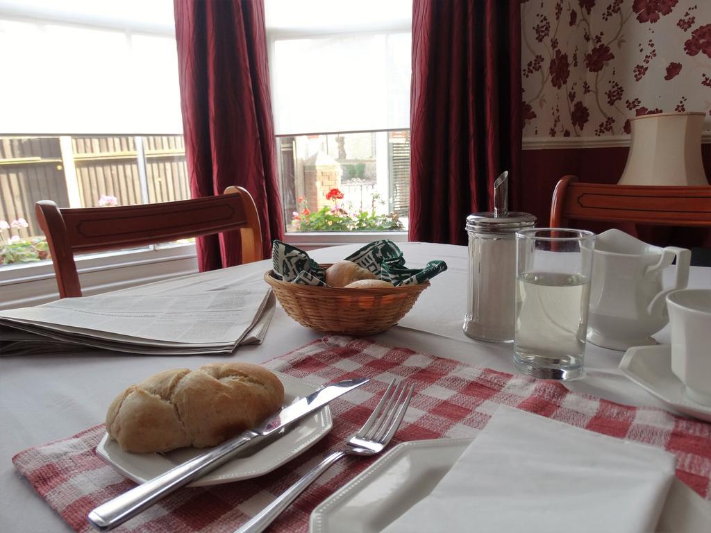 Bed and Breakfast The Corner House Lowestoft Exterior foto